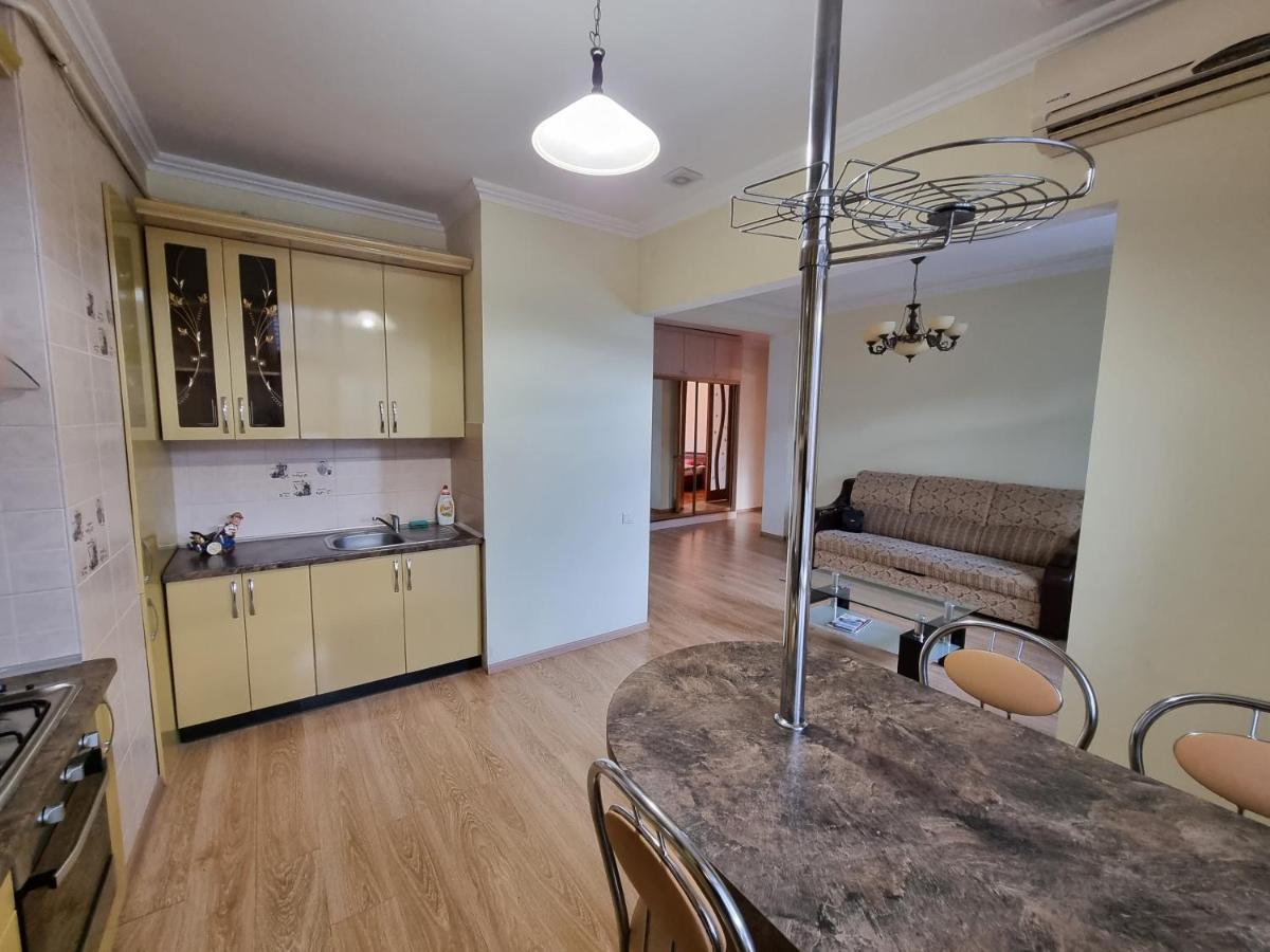 Stefan Cel Mare Boulevard Ultracentral Apartments In The Center Kischinau Exterior foto