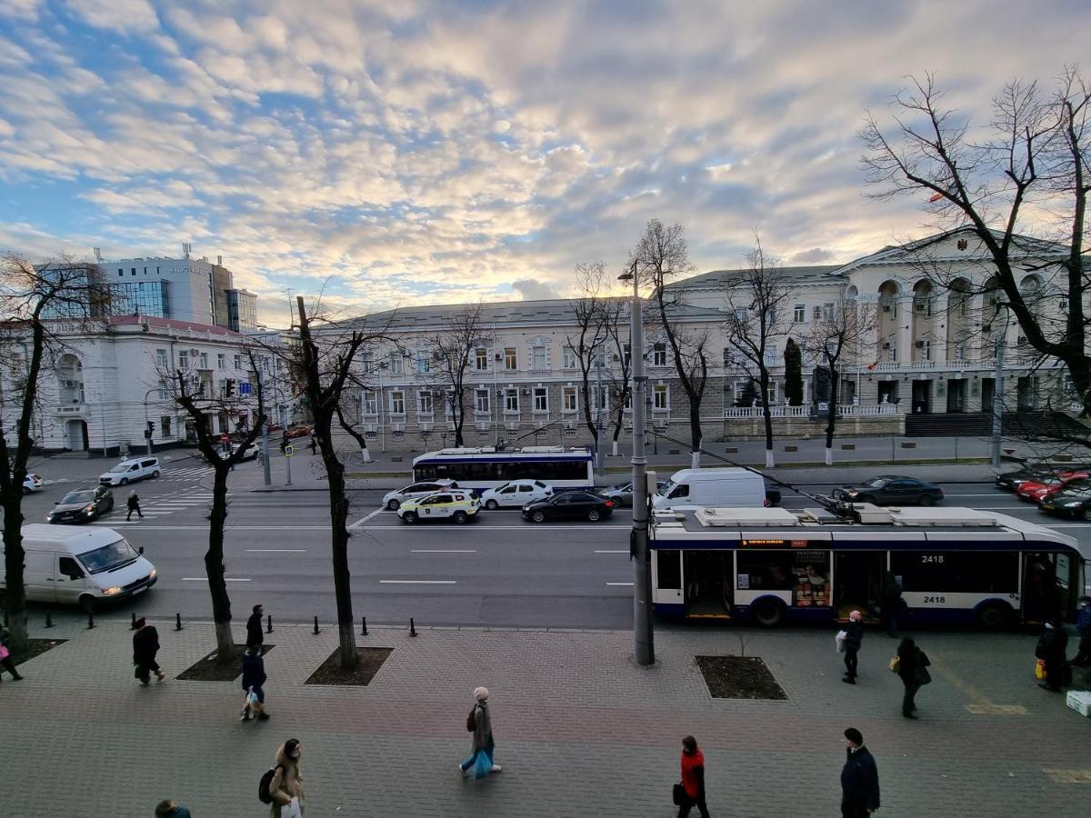 Stefan Cel Mare Boulevard Ultracentral Apartments In The Center Kischinau Exterior foto