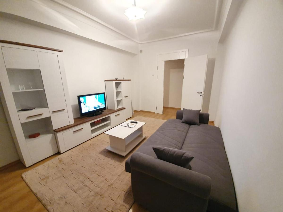Stefan Cel Mare Boulevard Ultracentral Apartments In The Center Kischinau Exterior foto