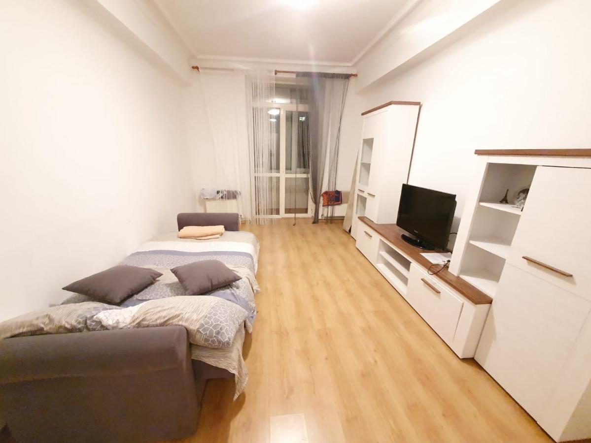 Stefan Cel Mare Boulevard Ultracentral Apartments In The Center Kischinau Exterior foto