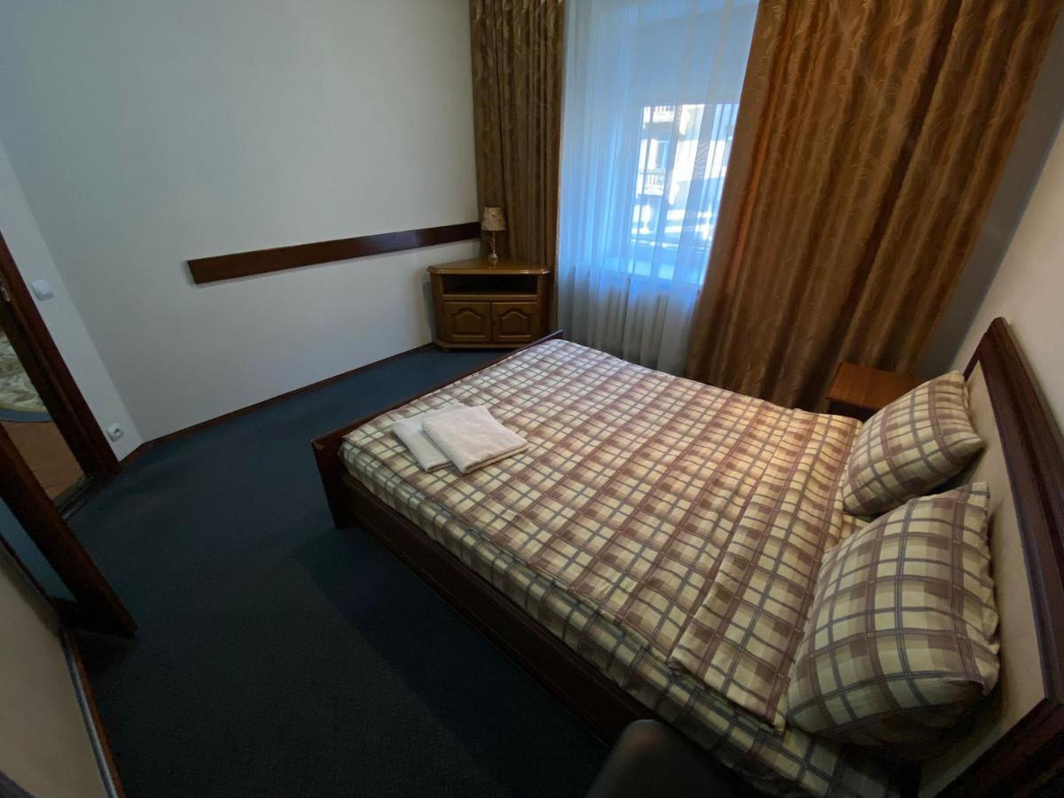 Stefan Cel Mare Boulevard Ultracentral Apartments In The Center Kischinau Exterior foto