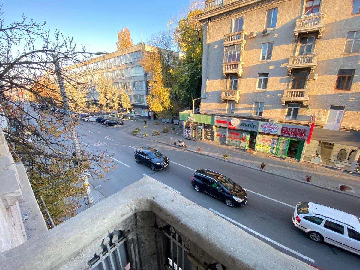Stefan Cel Mare Boulevard Ultracentral Apartments In The Center Kischinau Exterior foto
