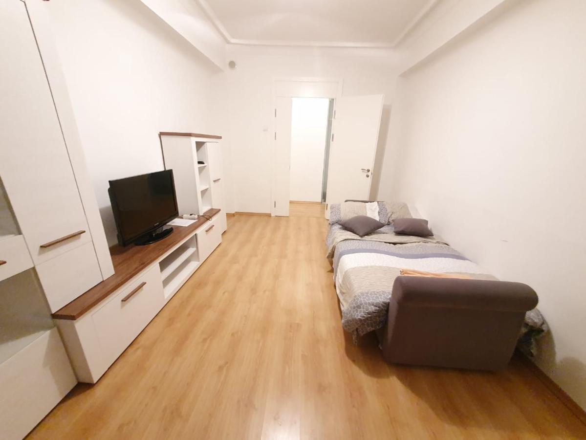 Stefan Cel Mare Boulevard Ultracentral Apartments In The Center Kischinau Exterior foto